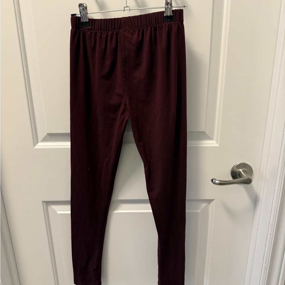 Lot of 2 Sweetlegs Petit Solid Leggings and 1 Crop Leggings